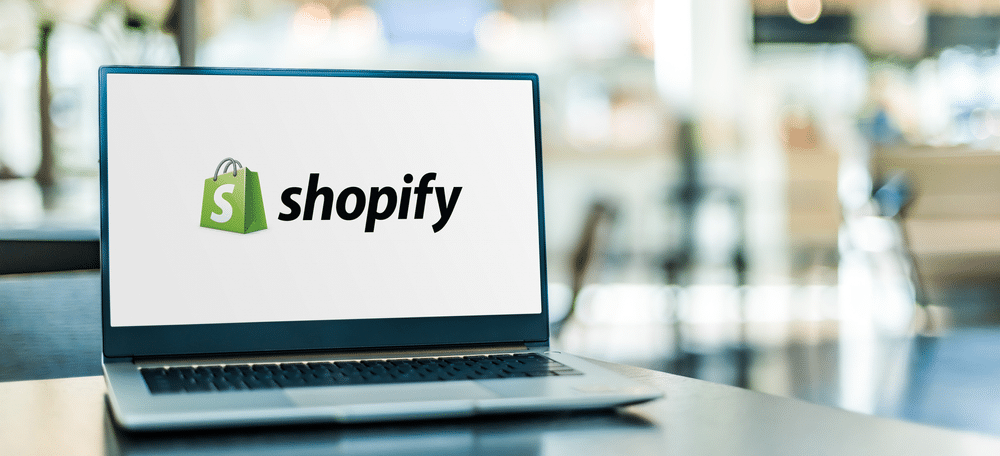 Shopify-affichage sur écran d'ordinateur portable