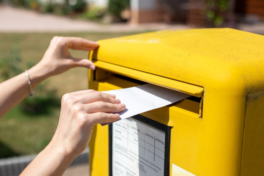 Envoi de courrier par Postes Canada